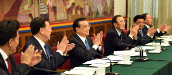 李克強(qiáng)主持召開國(guó)務(wù)院常務(wù)會(huì)議 確定加強(qiáng)財(cái)政民生支出保障的措施
